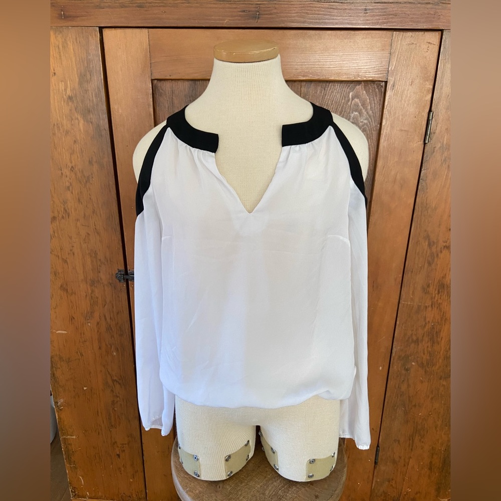 Guess Blouse